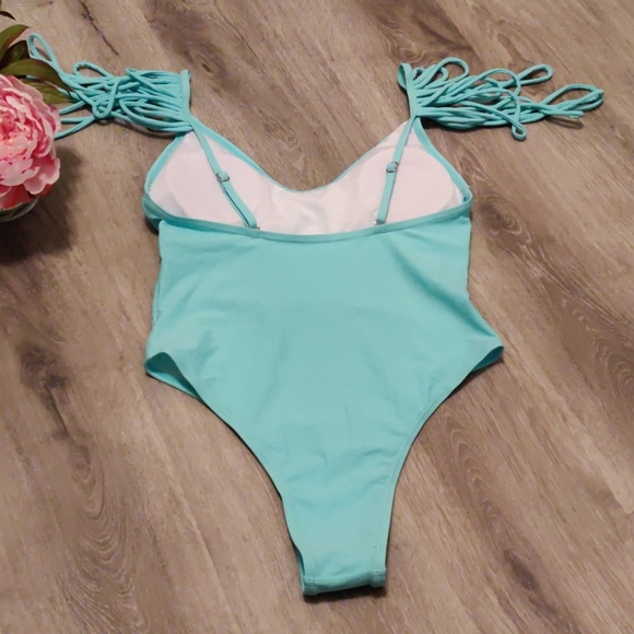 🎈5/$25 NWOT One Piece Swimsuit - Picture 4 of 5